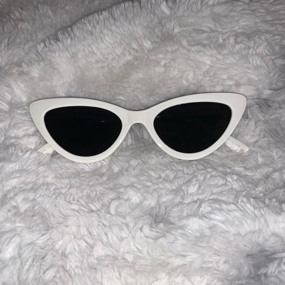 Urban Outfitters Accessories - urban outfitters sunglasses